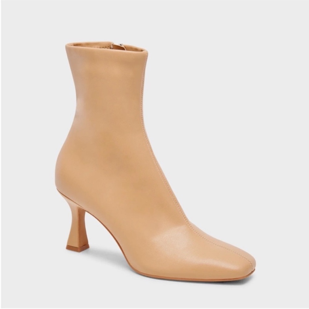 Dolce Vita Brand New Tan Ankle Boots